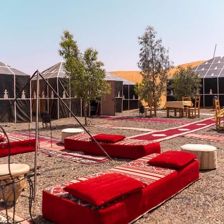 Holiday Desert Camp 메르주가 외부 사진