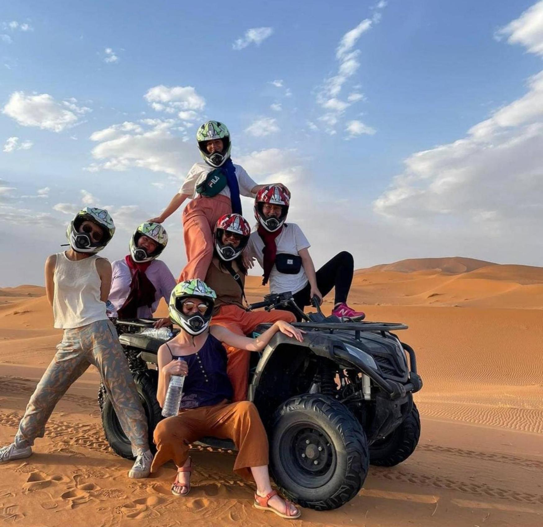 Holiday Desert Camp 메르주가 외부 사진